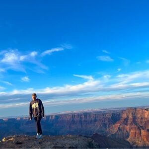 Meet your Posher, Nida